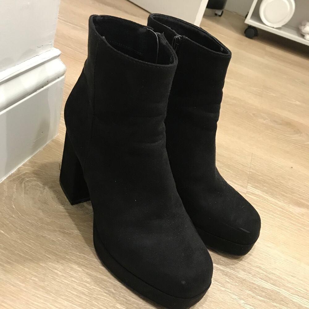 Womens black Booties